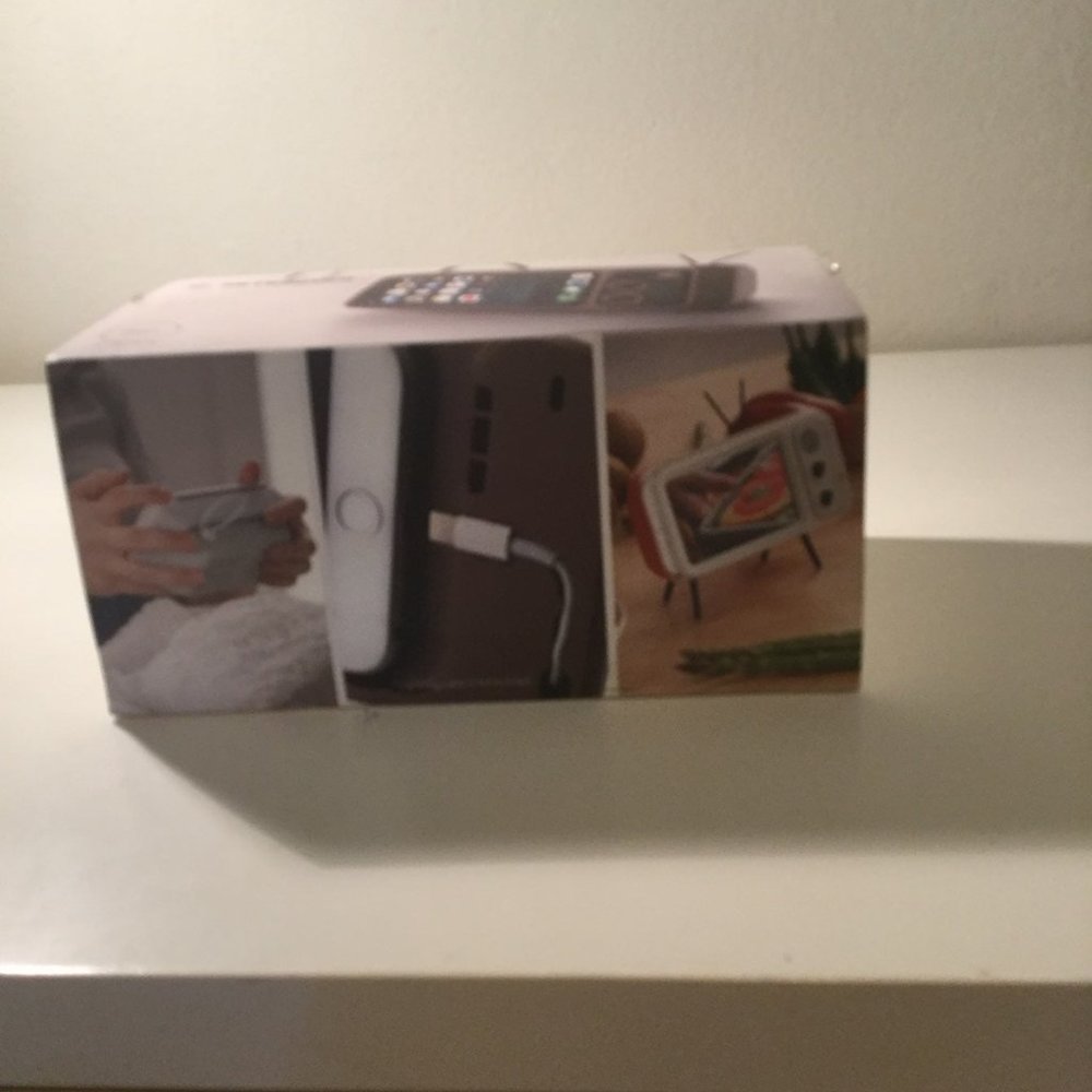 Retroduck Retro Style iphone Dock - Picture 6 of 6